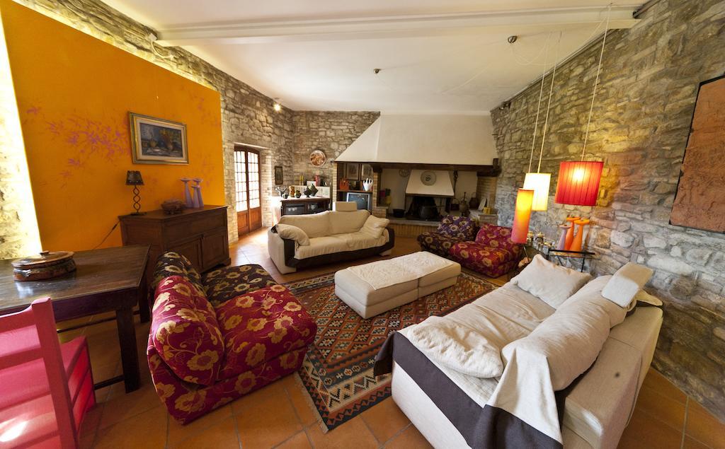 Agriturismo Nizzi Villa Assisi Luaran gambar